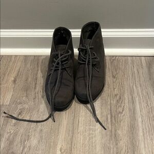 Elegant Black Lace-Up Heeled Boots